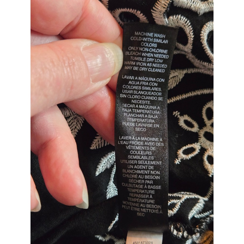 White House Black Market Embroidered Top WomenM Black Excellent BohoBell Sleeves - Picture 7 of 9